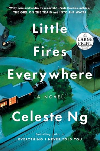 Little Fires Everywhere [Paperback]