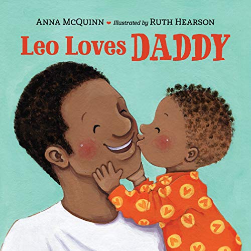 Leo Loves Daddy [Board book]