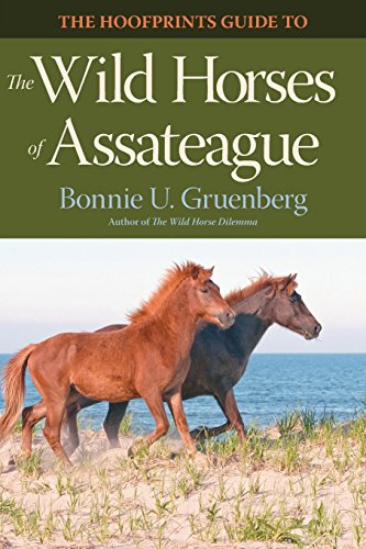 The Hoofprints Guide To The Wild Horses Of Assateague [Paperback]