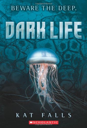 Dark Life: Book 1 [Paperback]