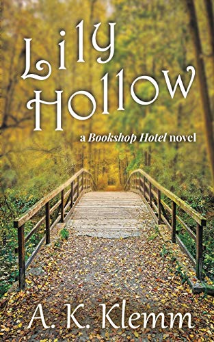 Lily Hollo [Paperback]