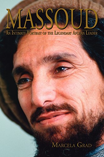 MASSOUD AN INTIMATE PORTRAIT OF THE LEGENDARY AFGAN LEADER [Paperback]