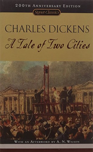 A Tale of Two Cities [Paperback]