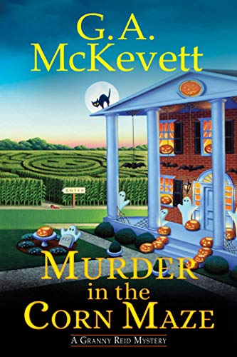 Murder in the Corn Maze [Paperback]