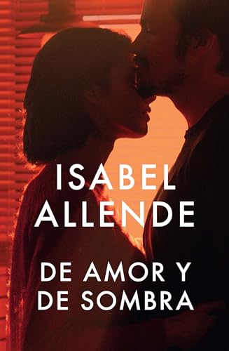 De amor y de sombra / Of Love and Shadows: Spanish-language edition of Of Love a [Paperback]