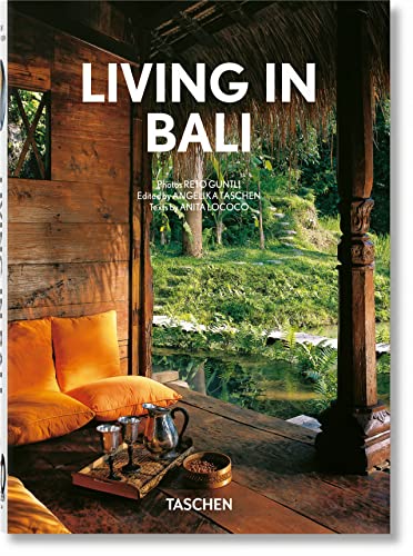 Living in Bali. 40th Ed. [Hardcover]