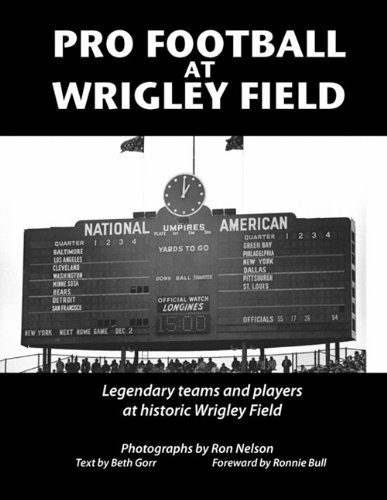 Pro Football At Wrigley Field [Paperback]