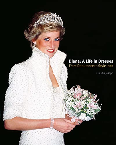 Diana: A Life in Dresses [Hardcover]