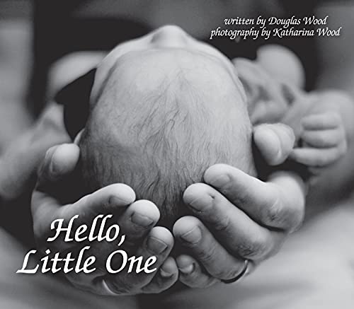 Hello, Little One [Paperback]