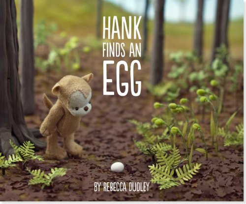 Hank Finds An Egg [Hardcover]