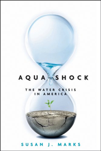 Aqua Shock: Water in Crisis [Hardcover]