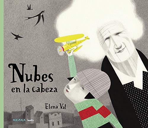 Nubes en la cabeza [Paperback]