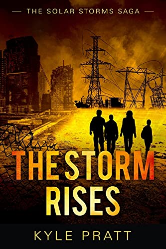 Storm Rises  The Solar Storms Saga [Paperback]